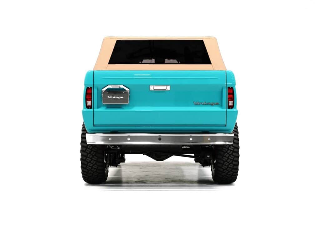 Caribbean Turquoise photo 3